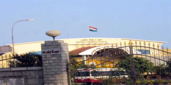Puzhal Prison Corona gossip - Prison officer Suspended 